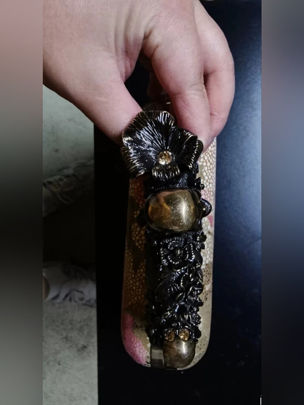 ALEXANDER MCQUEEN Knuckle Duster Floral Leather Skull Clutch - Picture 3 of 4